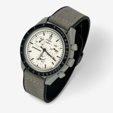 Bracelet Omega x Swatch Moonswatch 1965 Autres: Cuir Nato Acier Toile Cuir lisse: Gris