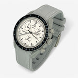 Bracelet Omega x Swatch Moonswatch 1965 Caoutchouc Premium: Gris Clair Blanc