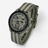 Bracelet Moonswatch Mission to EarthPhase Autres: Cuir Nato Acier Toile Nato lisse: Gris Gris Clair
