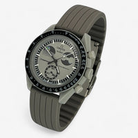 Bracelet MoonSwatch en Caoutchouc Nervuré Earthphase: Gris