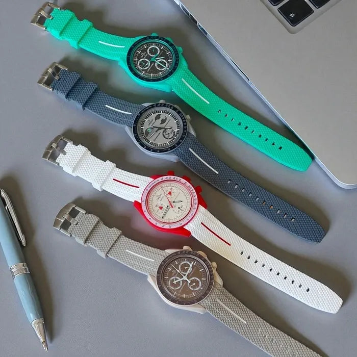 Omega X Swatch : Accessoires de montre en édition spéciale