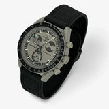Bracelet MoonSwatch en Cuir Lisse Earthphase: Noir